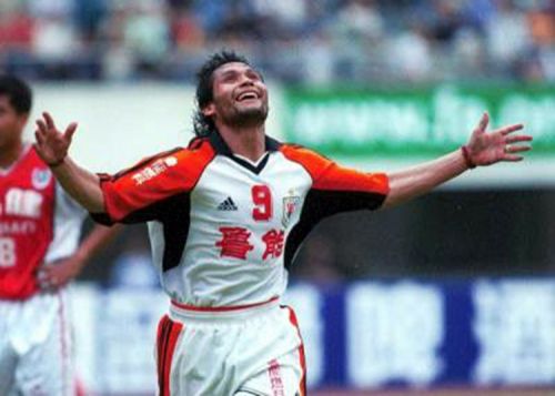 韩鹏下赛季鲁能,鲁能韩鹏2010年的帽子戏法