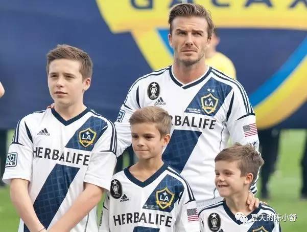 贝克汉姆大背头发型,贝克汉姆3个儿子名字