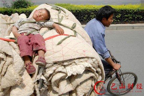 盘点那些奇葩睡觉姿势,奇葩睡觉姿势大全