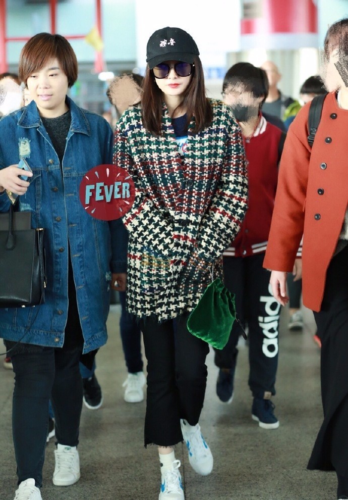 倪妮同款牛仔裤什么牌子,倪妮同款锥形牛仔裤