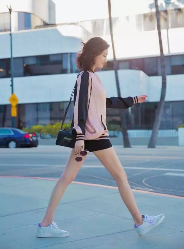 景甜真的是白到发光啊,景甜究竟有多白