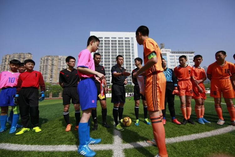 三明市中小学生足球联赛引爆激情点燃中国足球梦！