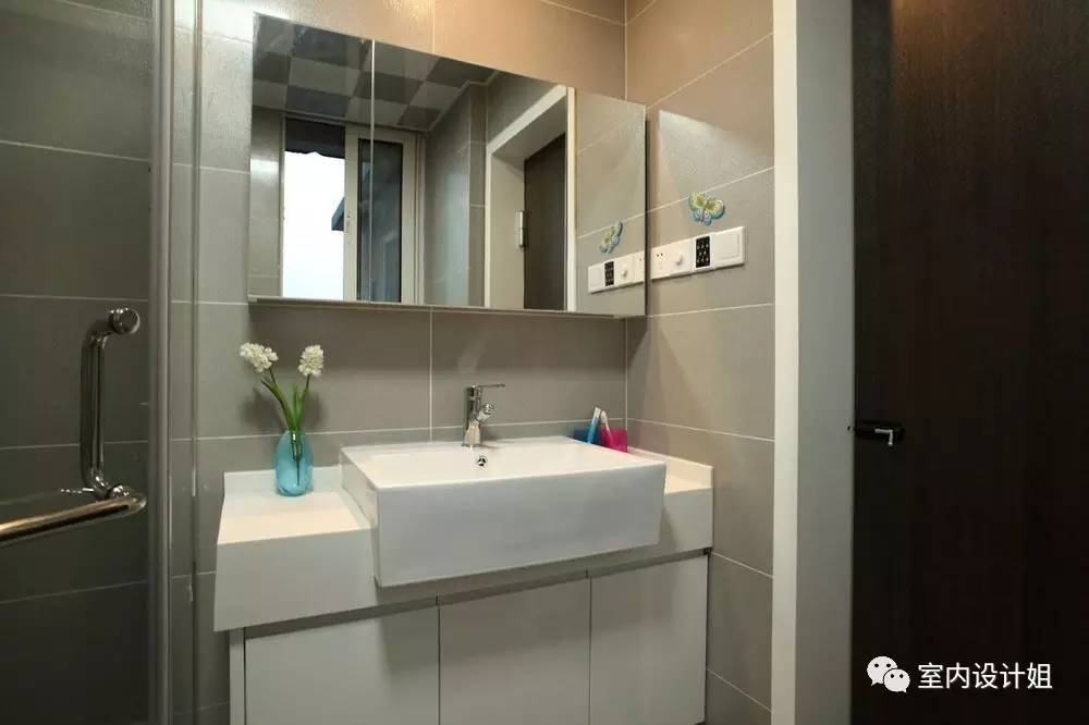 门店镜子放在哪里好,镜子如何放在格栅上