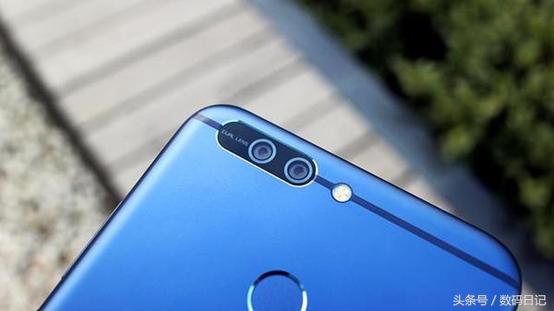 荣耀v9相机放大不清晰,荣耀v9的光圈