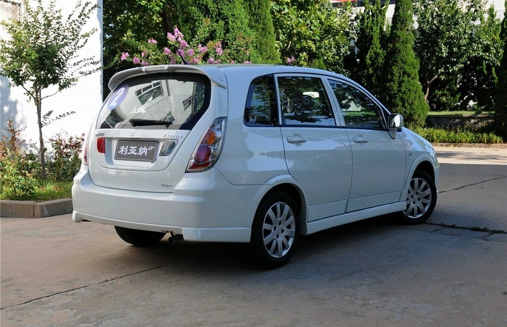 这辆两厢轿车不到5万,进口发动机大空间超级耐用但几乎无人知