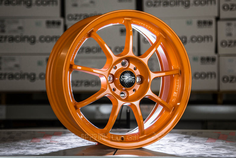 性价比最佳的18寸轻量化轮毂,超轻高级感18寸轮毂