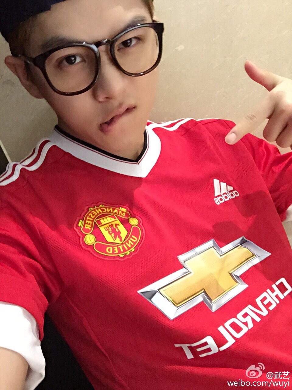 国足中韩长沙胜利,国足比赛张艺兴领唱