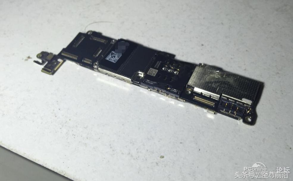 iphone坐弯了,iphone弯了继续使用