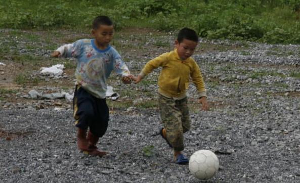 你还会支持国足吗,国足赛后感谢球迷支持