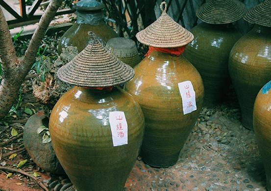 吃鲟鱼、泡温泉、赏美景、玩陶艺···完美周末就这么简单！