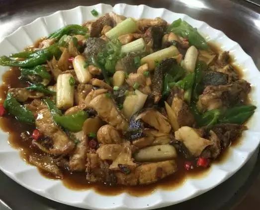 直男们别再回复多喝热水,直男别再傻傻叫女朋友多喝热水了