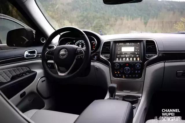 大切诺基算豪车吗,大切诺基算是硬派越野吗