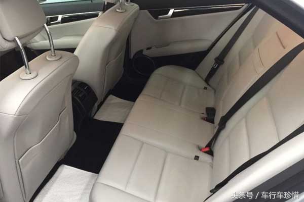 毁三观！二手五菱宏光比奔驰C还保值