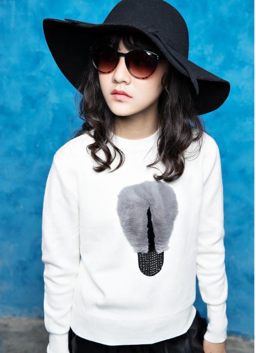 引领时尚潮流的百变小魔女贺美琦酷炫风来袭