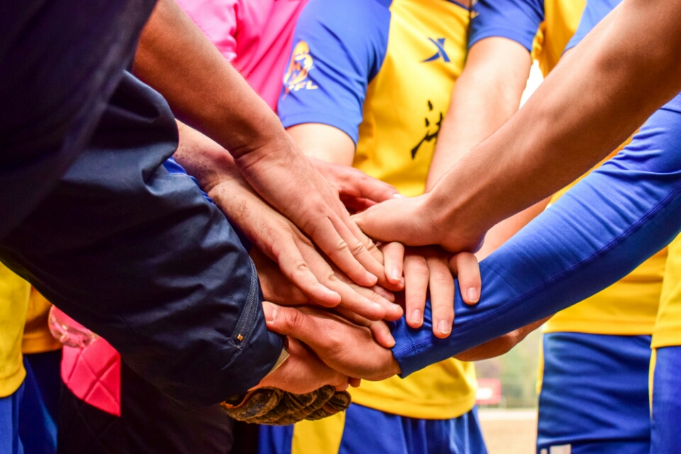 世预赛国足逼平泰国,世预赛国足力争不留遗憾