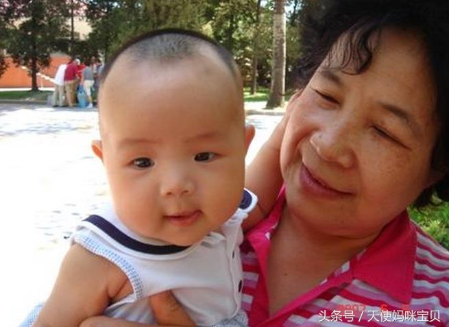 婆婆给小孩买衣服太大了怎么办,婆婆嫌弃给孩子买的衣服不好看