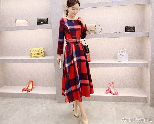 时尚比较有独特个性的女装,时尚的好看的潮流女装