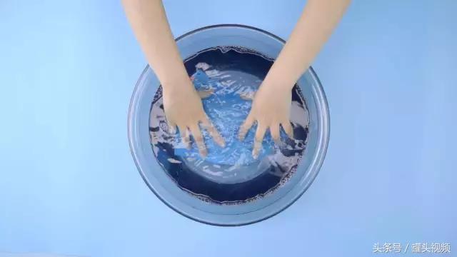 帽子怎么洗才能又白又好看,怎么样让帽子变好看