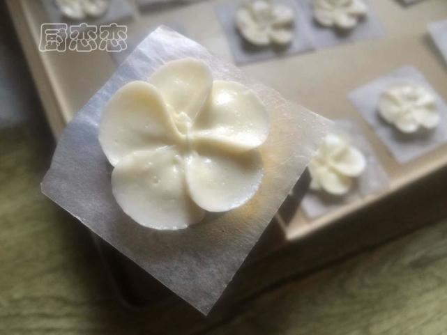 蛋糕裱花零基础教程新手,蛋糕裱花入门教程新手