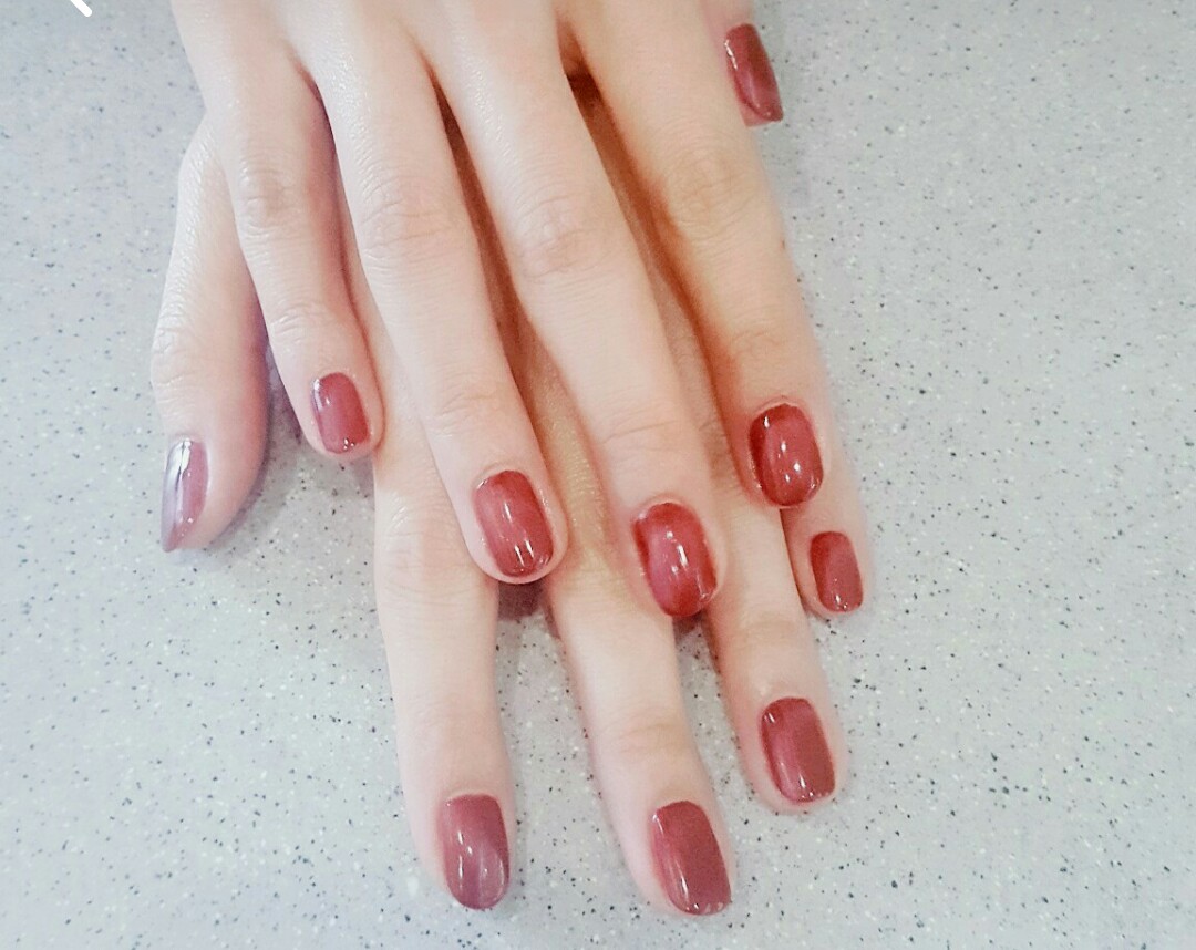 最好看最流行的猫眼美甲,十个不同颜色的猫眼美甲