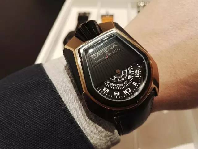 格拉夫巴塞尔钟表展,巴塞尔国际钟表展台