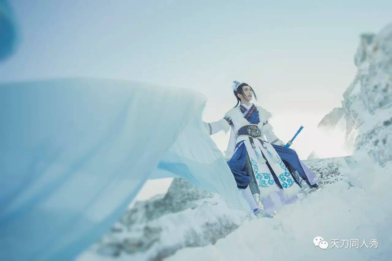 帅炸裂的出场,李太白换装cos