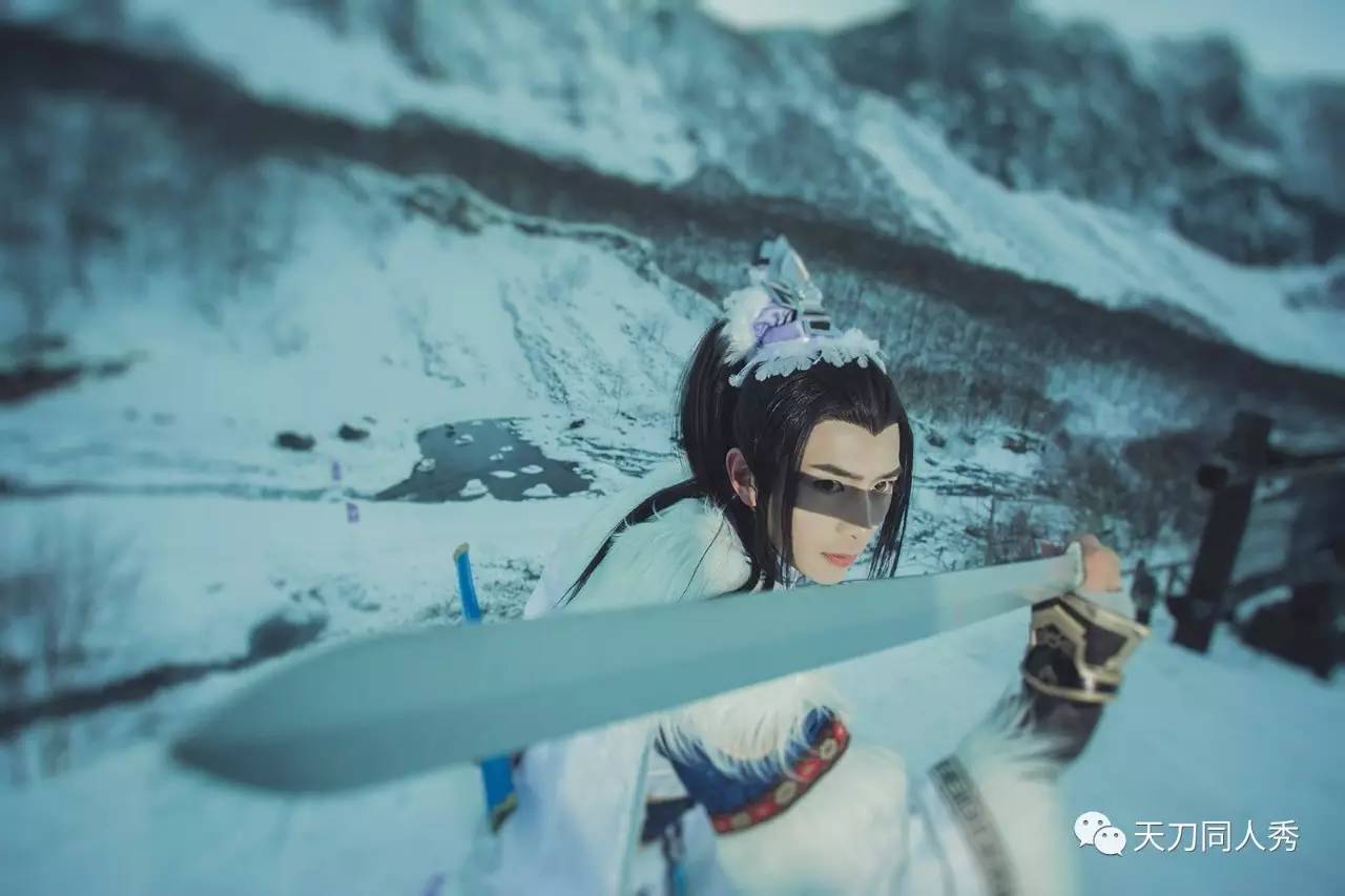 帅炸裂的出场,李太白换装cos