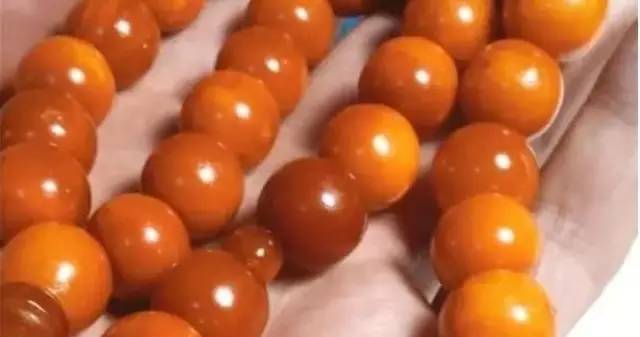 烤色蜜蜡和老蜜蜡的鉴别,老蜜蜡的鉴别方法和图片