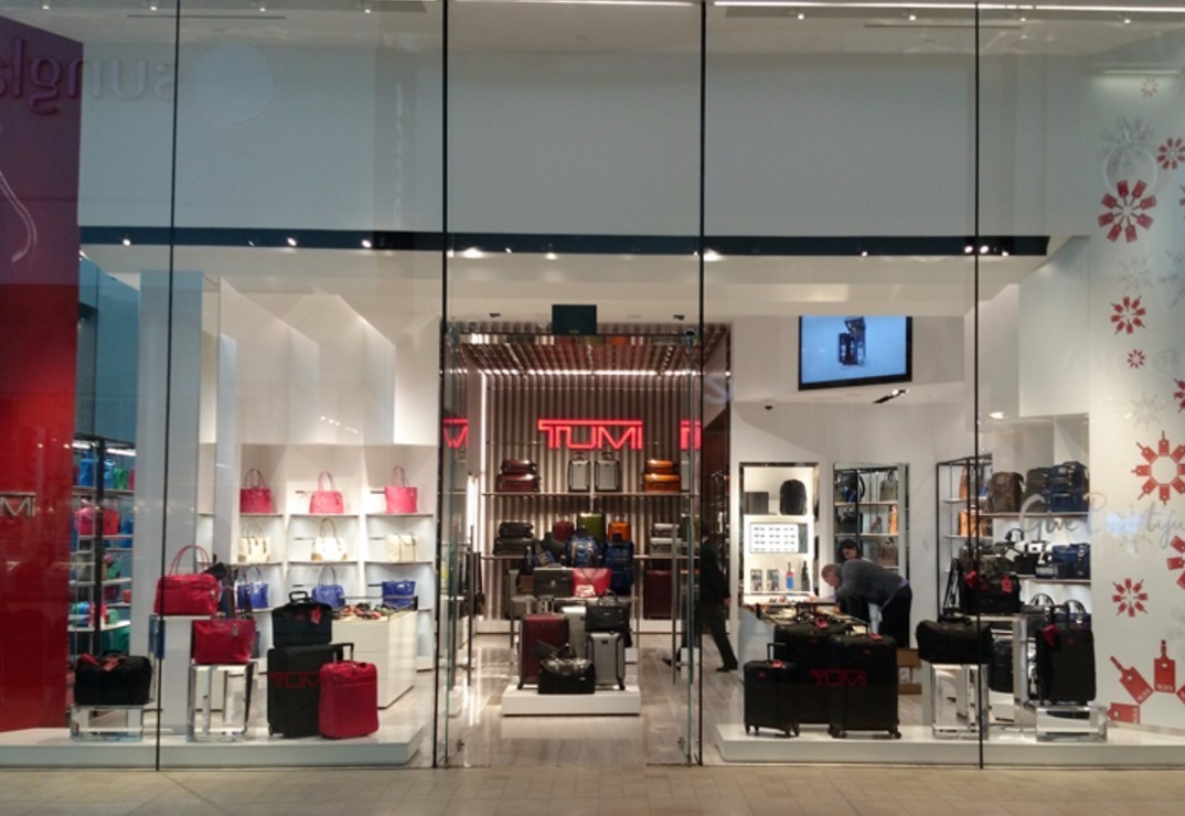 lv包工人,lv皮具工厂