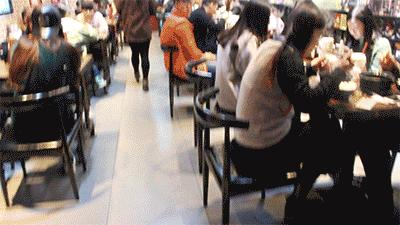 村书记不干了去加盟了个米高林铁板厨房，他是怎么想的呀