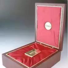 二战美国大兵不扛枪也能成为英雄,二战的美国大兵带几支枪