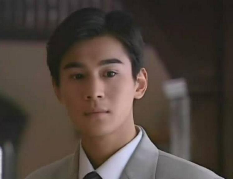 金粉世家经典八姐片段,金粉世家大哥和八妹的画面