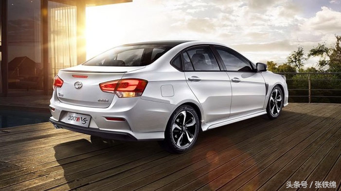 内饰豪华得像宝马外观吊打合资,这车外观不输奔驰性能出众