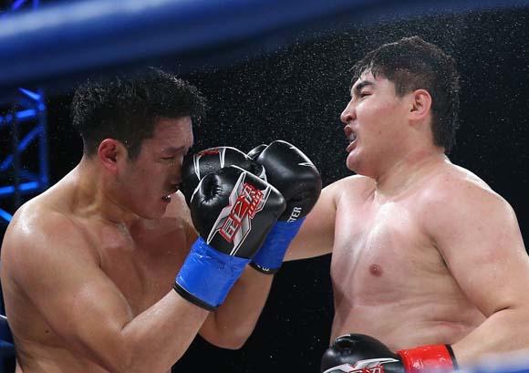 泰森8秒ko对手的重量级拳王,世界拳王泰森的十大凶狠ko