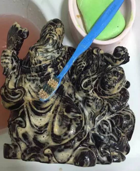 紫檀雕件,老紫檀雕可以用水清洗吗