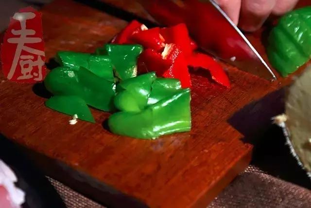 肉香笋鲜的春笋炒五花肉,鲜笋炒五花肉的图片