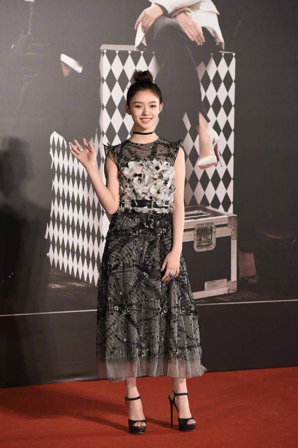 赵薇周迅章子怡红毯,赵薇章子怡百花奖同台不互动