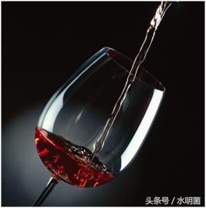葡萄酒的饮用,葡萄酒的饮用规则是