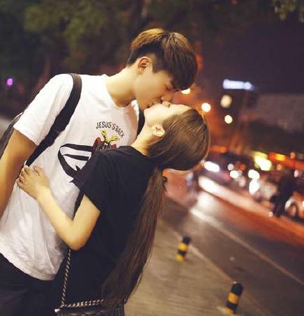 王思聪豆得儿领证了吗,思聪豆得儿照片