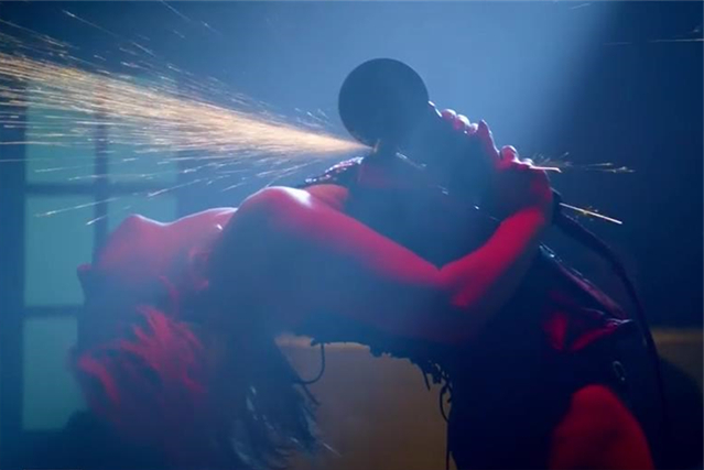 “租”个女友很容易，“后遗症”缠身很麻烦