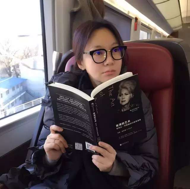 素颜技巧,get起来!伪素颜重点在于眉毛和眼线,明星妆小心机