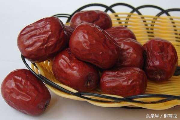 童子尿煮鸡蛋和《白鹿原》里说的田小娥用那个泡枣药用价值一样？