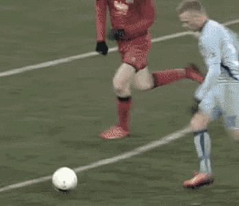 足球搞笑名场面c罗憋住不笑,足球搞笑视频c罗内马尔