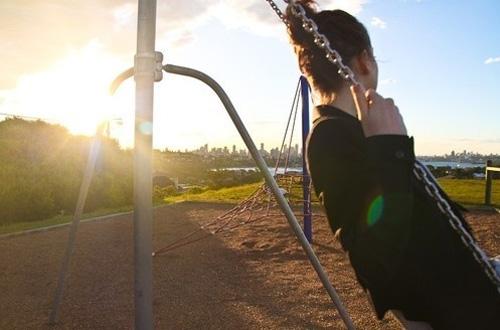 家庭说说很现实的短句,朋友圈文案短句生活现实