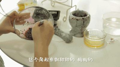 如何用水果自制小孩面膜,什么水果榨汁可以敷面膜