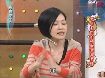 杨幂和唐嫣穿西装,唐嫣背过的这些时髦大牌包包