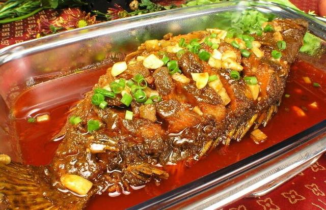 煎鱼不粘锅烧鱼不碎的秘诀是什么,煎鱼不粘锅不碎的技巧窍门