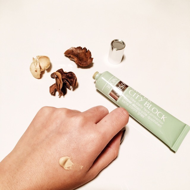 不会化妆有什么好的隔离霜,只需隔离霜化素颜妆