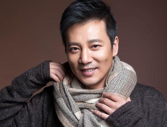 《隋唐英雄传》中英雄今昔照对比:有人二婚,最后一位已消失