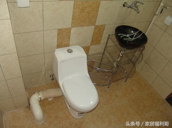 马桶管子露在外面,马桶下水管道能接洗衣机下水吗